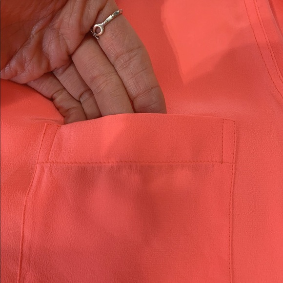 100% Silk Equipment Blouse Medium Women NEW - Picture 3 of 8